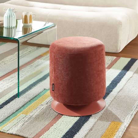Pouf PANTONE tissu chenille terracotta et pied métal pivotant