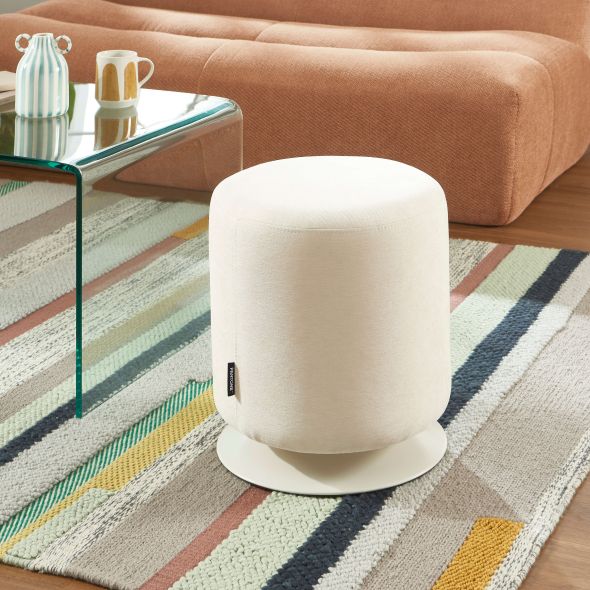 Pouf PANTONE tissu chenille beige sable et pied métal pivotant