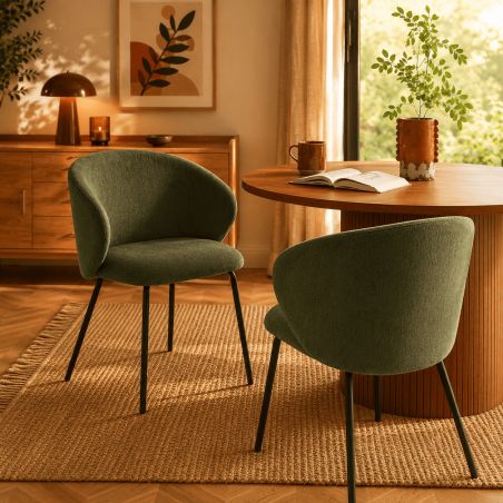 Lot de 2 chaises CASSIE tissu chenille vert et pieds métal noir