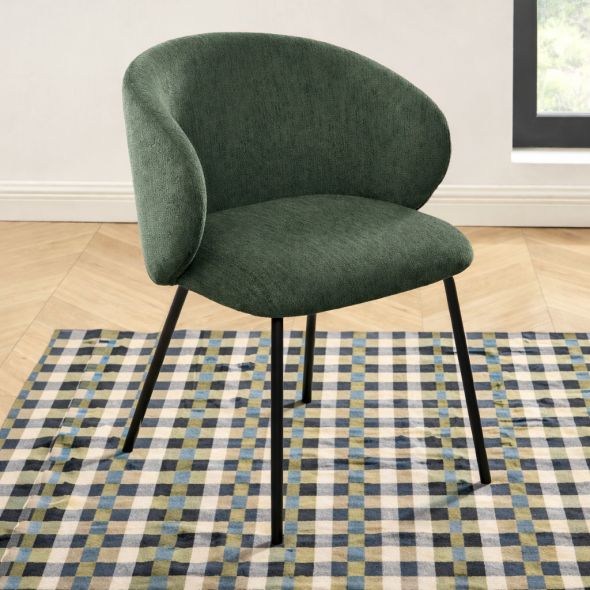 Lot de 4 chaises CASSIE tissu chenille vert et pieds métal noir