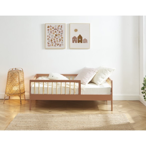 Lit enfant LOU pin massif terracotta 70x140 sommier inclus