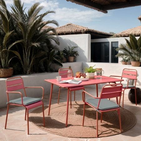 Table de jardin PANTONE en acier rouge indien 140x80 cm