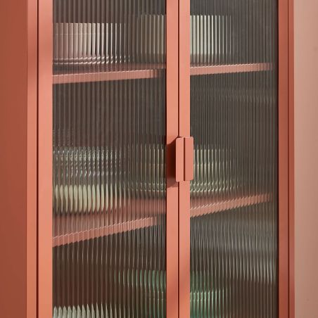 Vaisselier PANTONE en verre cannelé et métal terracotta h180cm