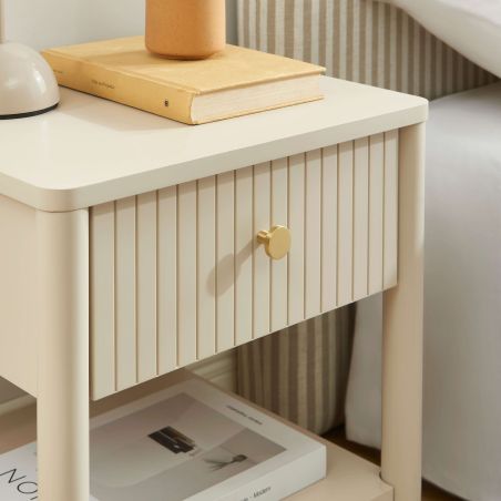 Table de chevet CLEO laqué beige