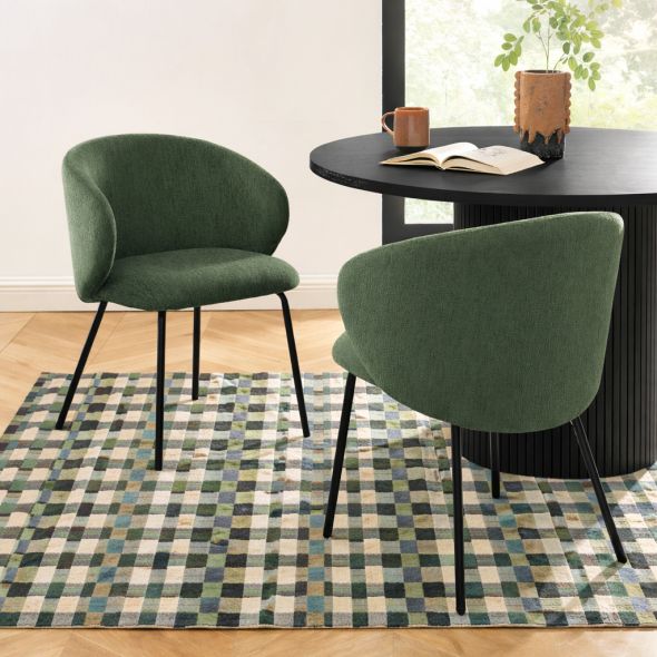 Lot de 2 chaises CASSIE tissu chenille vert et pieds métal noir